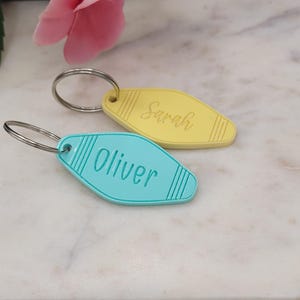 Personalised Keychain motel style acrylic Keyring / name Keychain name made from acrylic  silhouette Choose your colour