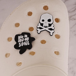 3D Printed Hip‑Hop Croc Charms,Black & White Shoe Charms,Cool Hand Gesture Clog Decorations,Trendy Shoe Accessories for Music Lovers