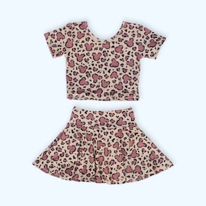 Cheetah Skirt And Crop Top, Baby Girl Bummies,Print Bummies, Animal Print,Baby Bummies, Animal Kingdom Outfit, Girl safari top and skirt set