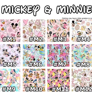 Puede incluir: Doce dise&ntilde;os de tela diferentes con Mickey Mouse y Minnie Mouse en varias poses y escenarios. Los dise&ntilde;os incluyen un patr&oacute;n floral rosa y blanco, un patr&oacute;n de huevo de Pascua azul y blanco y un patr&oacute;n de cupcake rosa y blanco. Los dise&ntilde;os est&aacute;n etiquetados con los n&uacute;meros M1 a M12.