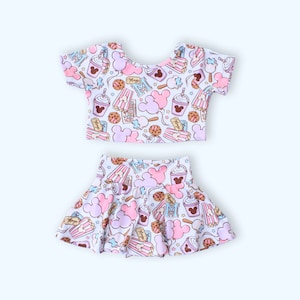 Set bummie skirt and crop top , Baby Girl Bummies,Print Bummies,Disney Bloomers,Baby Bummies,Print Diaper Cover,Baby Shorts, Bloomers