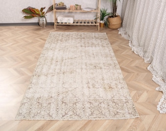 Tappeto turco vintage, dimensioni 123 x 241 cm (4 x 7,9 piedi), in lana con motivo mimetico bianco.