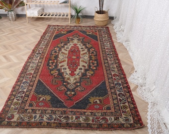 Vintage Rug, Turkish Rug, Large Rugs, Anatolian Rug, Rugs For Salon, 4.5x9 ft Red Rug, Decorative Rug, Dining Room Rug, Large Wool Rug, 2887