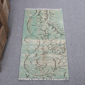 2 x 3 ft Handgefertigter Türkischer Teppich, Vintage Grüner Anatolischer Teppich, Kleiner Dekorativer Teppich, Handgeknüpfter Teppich im Antik Stil