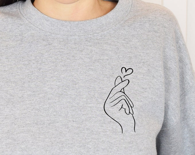 Finger love symbol Sweatshirt, Korean finger heart, Cute K-Pop Sweatshirt,  Finger Heart Sweatshirt, Minimalist Hands Line Art sweatshirt