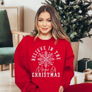Believe In The Magic Sweatshirt, Festive Quote Sweatshirt, Retro Holiday Spirit Sweatshirt, Xmas Believe Sweatshirt, Womens Christmas Sweat