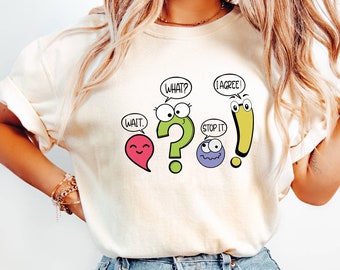 Comfort Colors® Regalo divertido de la camisa de gramática para el maestro, camisa de puntuación del maestro de inglés, apreciación del maestro, rollos de sinónimos de regreso a la escuela