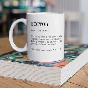 Caneca de definição do editor, caneca engraçada do editor. Amante de livros, leitura, edição, gramática questionável, edição, presente para editor, presente para ela