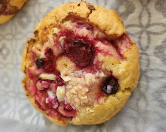 Cookies chocolat blanc et fruits rouges