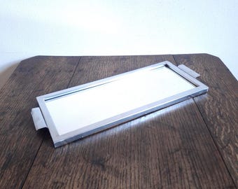Mid-sized Art Deco chromed metal and mirror simple sturdy rectangular tray