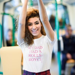 Annuncio nel Regno Unito: Acquerello rosa - T-shirt parodia &quot;My Dad Had A Rolls-Royce&quot; - Maglietta unisex, di classe, Super Bowl Victoria Beckham Citazione commerciale