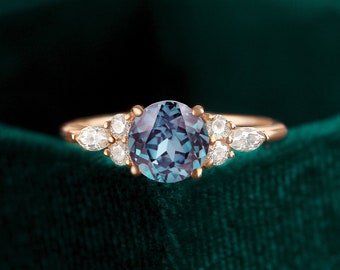 Anillo de compromiso de alejandrita de laboratorio, anillo de diamantes vintage oro rosa, anillo de aniversario de siete piedras, anillo de moissanita con punta de anillo de boda único