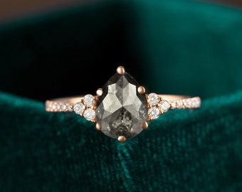 Anillo de compromiso de diamantes de sal y pimienta en forma de pera en oro rosa, anillo de aniversario de moissanita único, anillo de bodas nupcial de diamantes de media eternidad