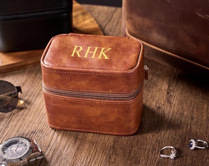 Personalized Men's Watch Box, Travel Watch Box, Travel Jewelry Case, leather travel watch case, Brown Watch Box, Gift For Him, Groom Gift. image 8