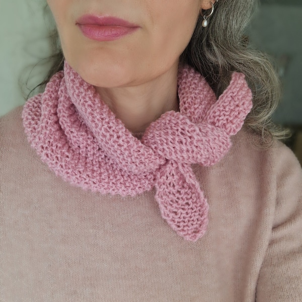 Knitting Scarf pattern bandana step by step guide pdf file download small triangle spring scarf Easy beginner knitting bandana pattern