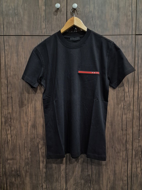 prada tee