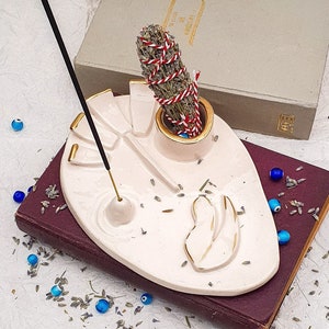 Handmade Ceramic Incense Burner with Delicate Gold Embellishments - Infuse Your Space with Beauty - Ceramic Smudge Stick Holder