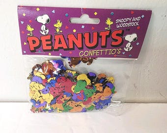 Snoopy and Woodstock Shaped Multicolor Shiny Confetti Party Peanuts