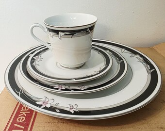 Vtg Japan Nitto Kabuki 4 pc Set Tea Cup Saucer Salad Dinner Plate Floral T75