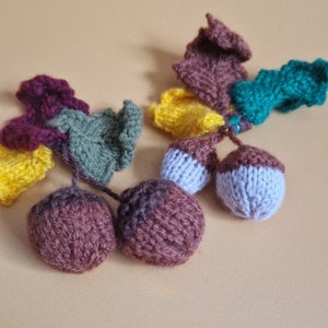 Autumn Acorns - Acorn decor - Knitted acorns