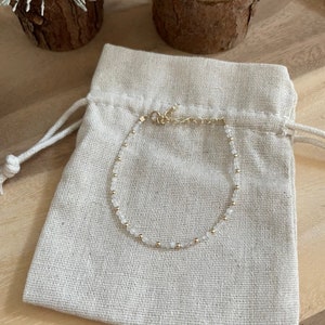 Lila bracelet - Moonstone and gold filled