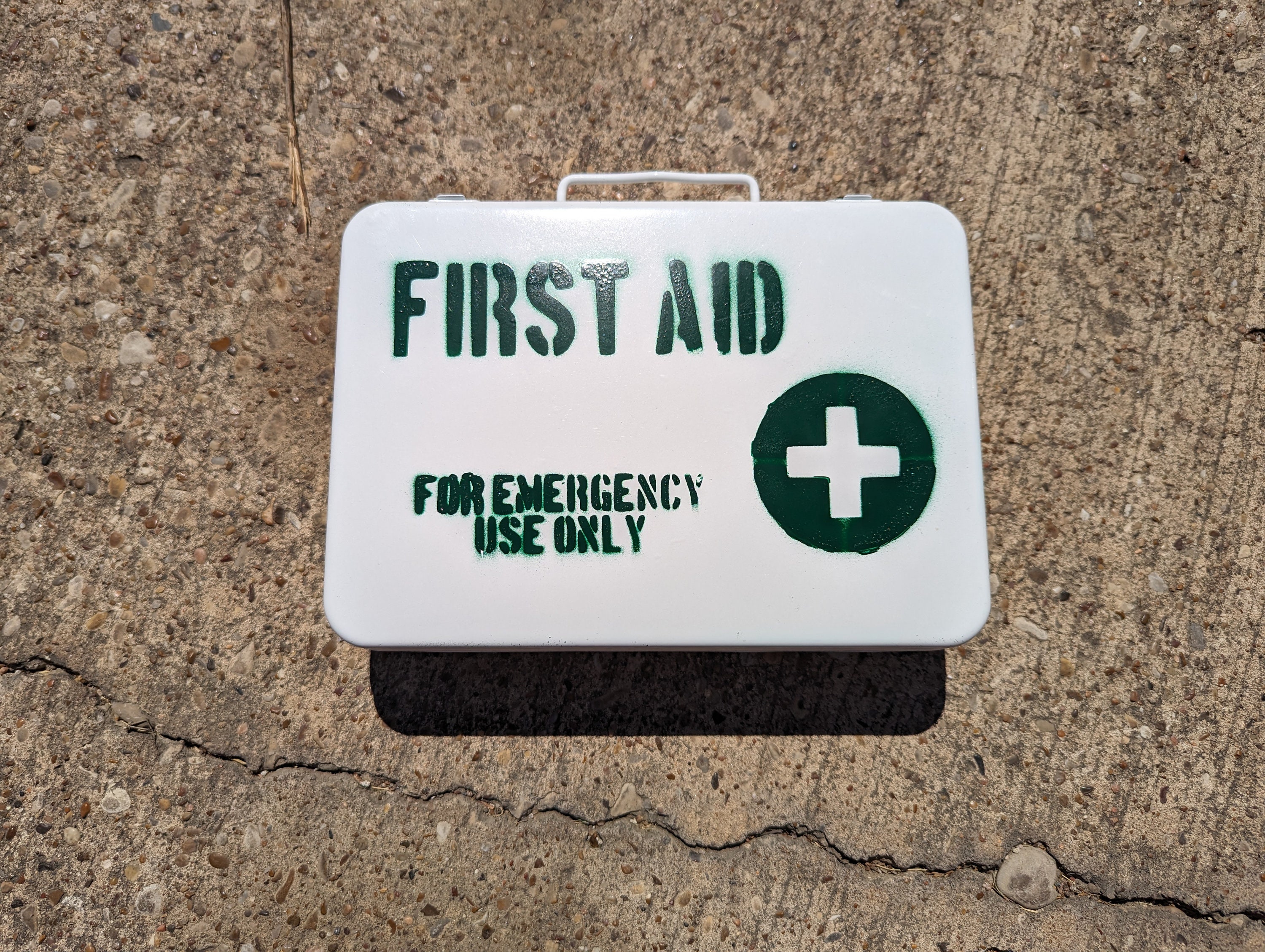 Fallout 4 First Aid Kit - Fully Stocked - Etsy