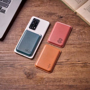 Capa de carteira de couro personalizada da Apple, porta-cartões, couro PU, porta-cartões Mag Safe para iPhone 16, 15, 14, 13, presente com iniciais personalizadas,