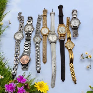Vintage Women&#39;s Wristwatches: Dainty Small Face, Band Size 6-6.5”