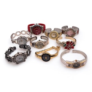 Vintage Fashion Statement Women's Dainty Watches with Bangle Hinged Cuff Bands Bracelets Round and Oval Face