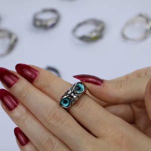 Blauäugige Eule Ring: Gothic Waldtier Schmuck