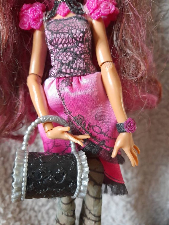 Briar Beauty - thronecoming  Monster high dolls, Ever after high, Ever  after dolls