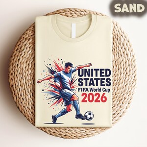 Pode incluir: Um conjunto de tr&ecirc;s canecas de cer&acirc;mica com um acabamento fosco e salpicado. As canecas s&atilde;o em tons de creme, cinza claro e cinza escuro. Cada caneca tem um design simples e minimalista, perfeito para caf&eacute; ou ch&aacute;.