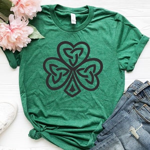 Celtic Shamrock Women's Saint Pattys Day Shirt,St. Patricks Day Sweatshirt,Shamrock Sweatshirt,Irish Day Sweatshirt, Lucky Shirt,Irish Shirt