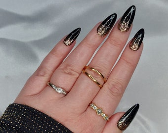 Pop the Prosecco I Black nails I Gold Glitter I Luxury I Reusable I Press on Nails I False Nails I Nail Art