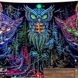 Tapiz de luz ultravioleta con búhos psicodélicos, geometría sagrada, arte fractal, energía cósmica, mandala, espiritual, bohemio, brillante, decoración festiva, búho