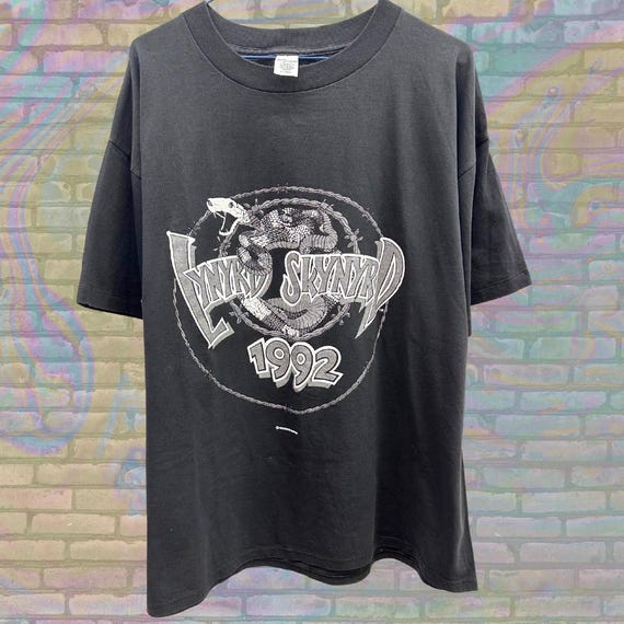 Vintage Lynyrd Skynyrd T-shirt, 90s Rock Band Tee, Southern