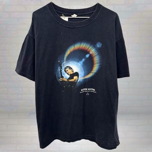 Roger Waters Dark Side of the Moon T-Shirt Pink Floyd Graphic Tee Vintage Concert Tour 2000s Rock Band Psychedelic Music Shirt Size XL