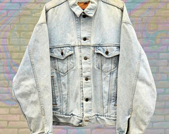 Levis Light Wash Aged Trucker Jean Denim Jacket Extra Large Unisex 90s Vintage Western Grunge Rock