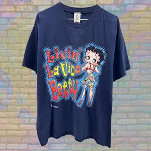 Vintage Betty Boop Livin&#39; La Vida Betty Distressed T-Shirt | Retro Cartoon Tee | Fun Colorful Betty Boop Shirt | Nostalgia Gift | Size Large