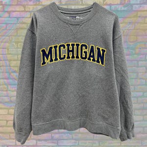 Vintage Michigan Crewneck Embroidered Sweatshirt, University of Michigan Pullover, Gray 90s College Sweater, Sportswear Size XL