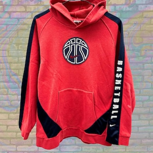 Vintage Nike Basketball Y2K Hoodie - Red Pullover Athletic Sweatshirt - Retro Streetwear Sports Hoodie - Size Medium