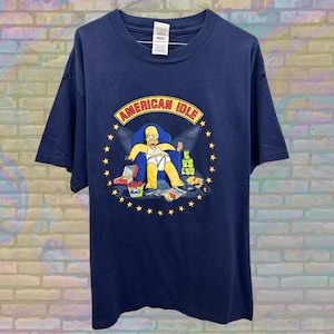 Vintage Y2K Gibsons American Idle Tshirt | Homer Simpson Lustig Grafik T-Shirt | 90er Jahre Cartoon Popkultur Shirt | Retro TV-Show Fan Geschenk