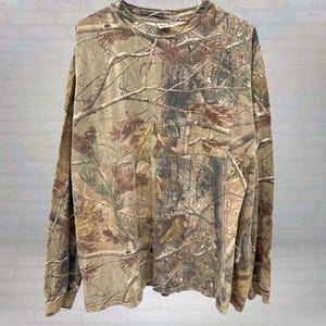 Vintage Realtree Camo Long Sleeve Shirt - Hunting Camouflage Pocket Tee, Outdoor Wilderness Gear, Mossy Forest Pattern Size XL