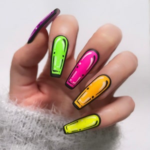 Pop art | Handmade nails | Press on nails | False nails | Comic nails