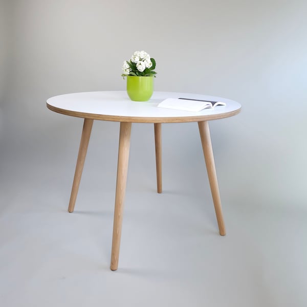 Table basse et salle à manger ronde faite main - Style scandinave contemporain avec contreplaqué de bouleau de la Baltique et dimensions personnalisables