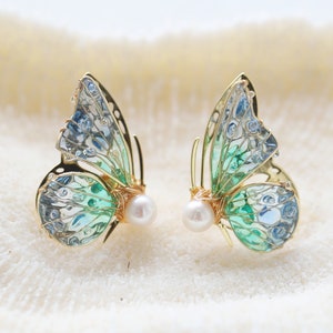 Handmade Creative earring  Multi-Color butterfly earrings  pearl wing earring gift for her Korean style  925 Sterling Silver Stud Earrings