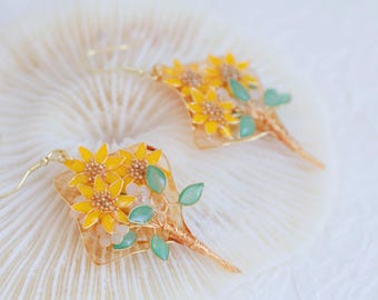 Handmade Creative Sunflower earrings, Expoxy drop earrings, Little yellow flowers, gift for her, Korean style