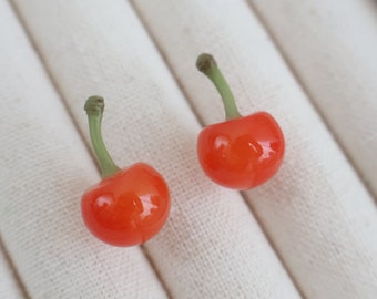 Boucles d'oreilles créatives faites main en argile cerise douce, boucles d'oreilles pendantes, bijoux mignons, cadeau de Noël de Noël, cadeau de vacances pour elle, style coréen