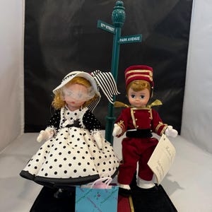 Madame Alexander Park Ave Wendy & Alex Bellhop 8&quot; Dolls #31200 1997 Box and Tag