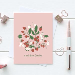 Paquete de 10 tarjetas florales personalizadas con fresa rosa / Juego de tarjetas con flores y frutas dibujadas a mano / Papelería personalizada inspirada en la naturaleza botánica
